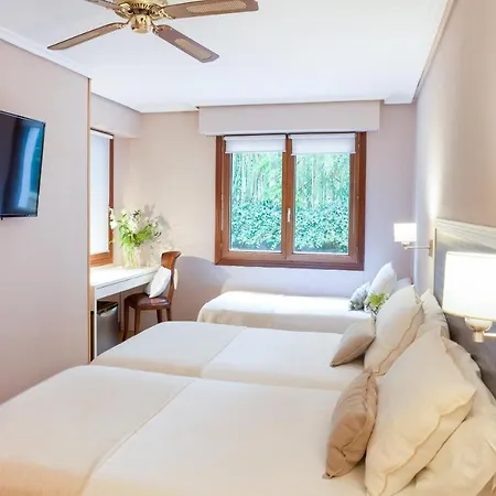 Monte Ulia Hotel *